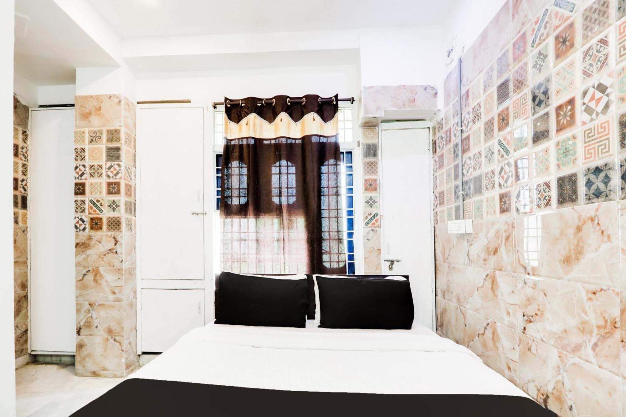 Hotel O City Inn Luxury Rooms Warangal Ngoại thất bức ảnh