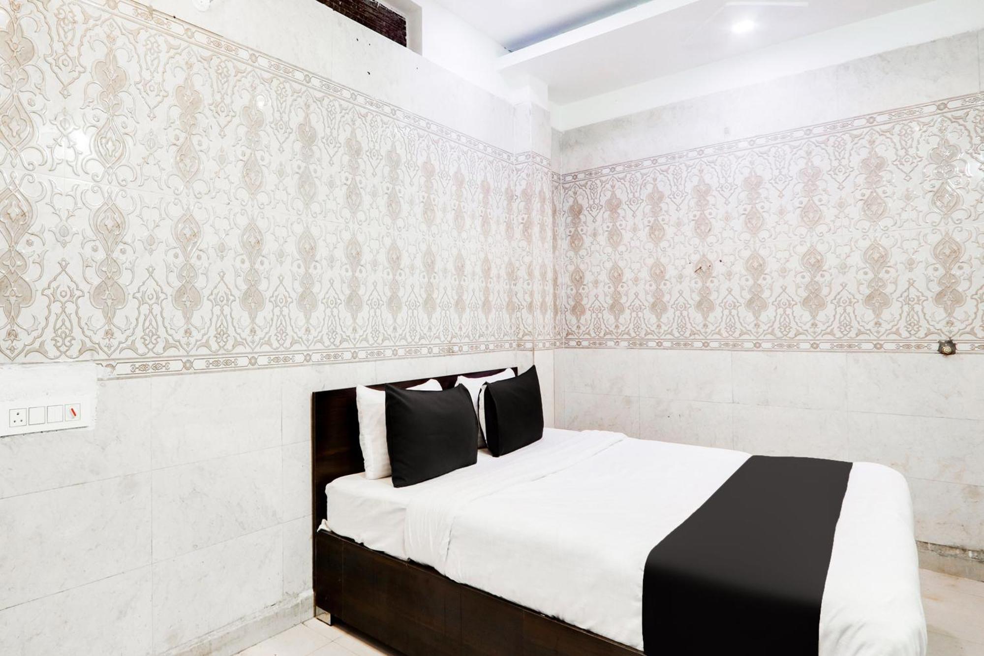 Hotel O City Inn Luxury Rooms Warangal Ngoại thất bức ảnh